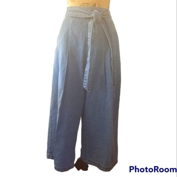 Universal Thread Denim - 𝅺University Thread capris